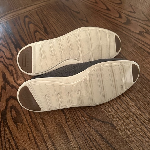 Like New Cole Haan Men’s Sneakers - Picture 2 of 3